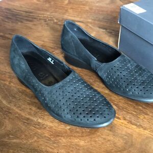 Ecco Felicia Stretch Leather and Textile Slip-On Wedge Loafers size 38(7-7.5)
